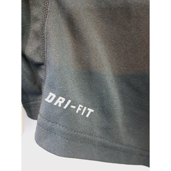 Nike Dri-Fit Men's Black Gray Mesh Detail Athletic Shirt In Size Medium - Picture 4 of 6